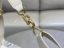 Picture of Dior Handbags _SKUfw239221982fw